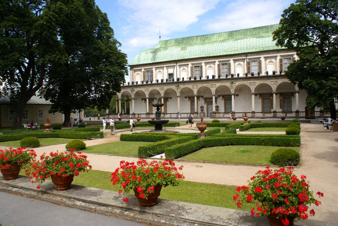 Pražský hrad a Hradčany - Jelením příkopem do Královské zahrady